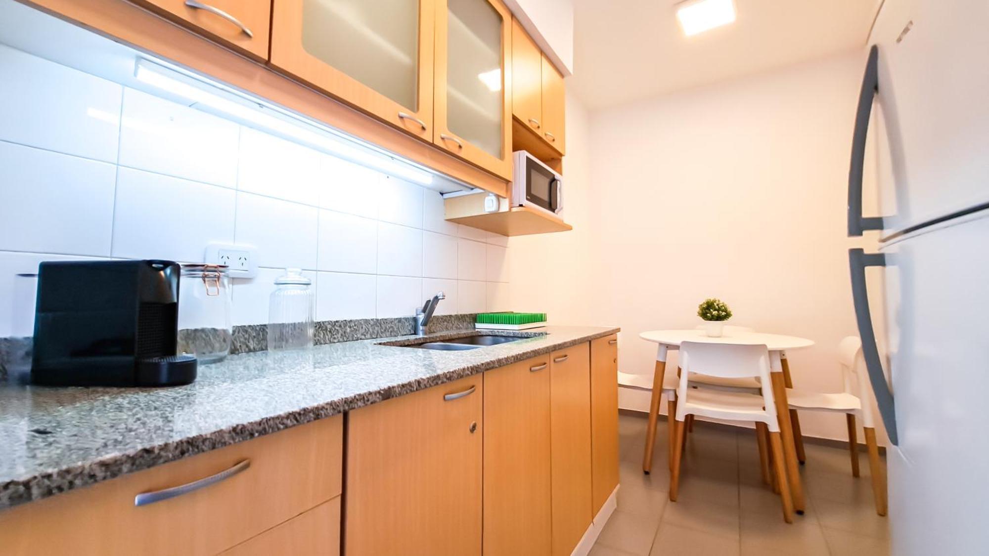 Lujoso Y Amplio! Terraza Y Garage! Exclusivo! Apartment